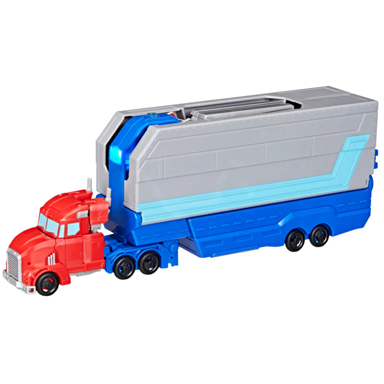 Transformers Earthspark Optimus Prime Battle Trailer - Image 3