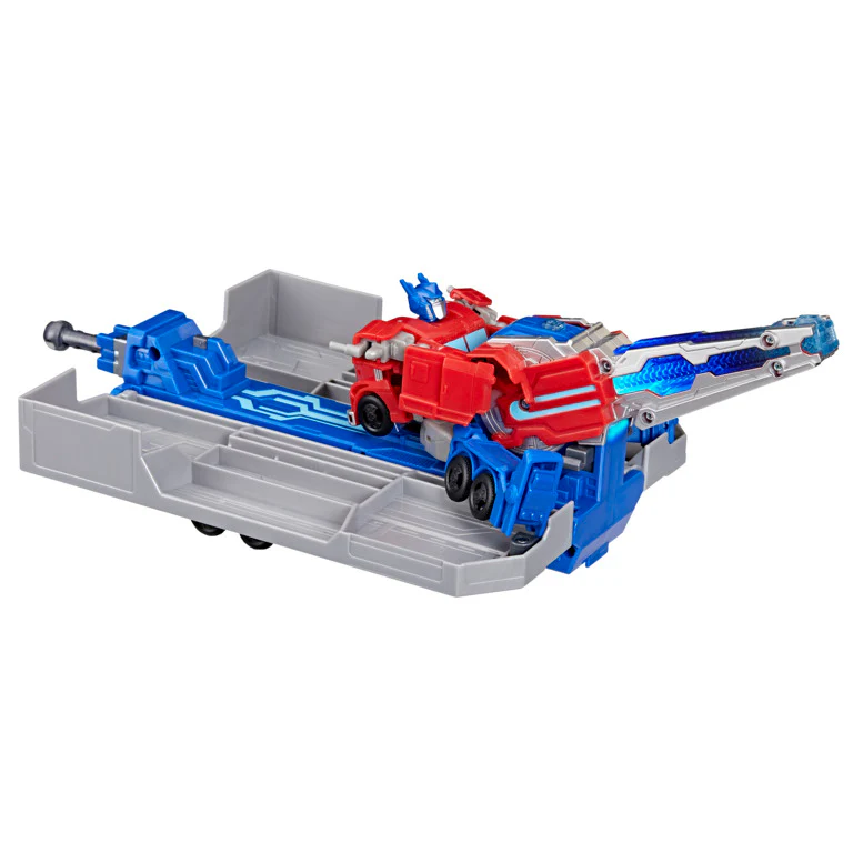 Transformers Earthspark Optimus Prime Battle Trailer - Image 4