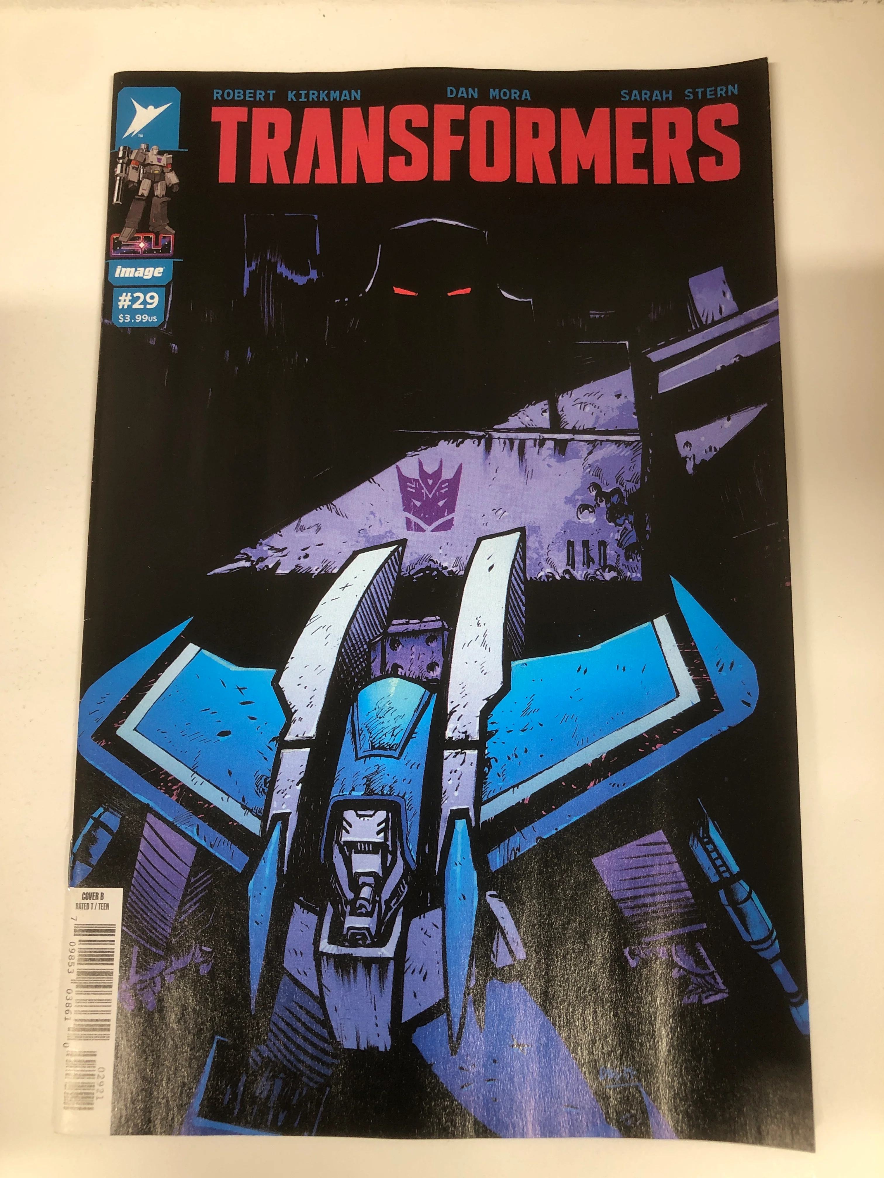 TRANSFORMERS #29 CVR B DANIEL WARREN JOHNSON & MIKE SPICER VAR