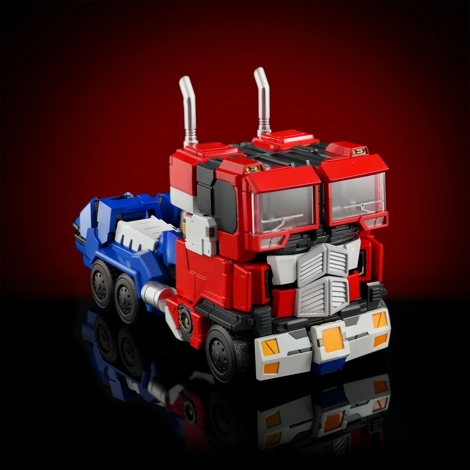 Transformers Optimus Prime Combot Diecast Figure 19cm | LED Light-Up - Image 6