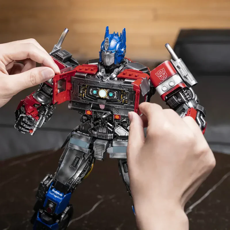 Transformers Optimus Prime (Rise Of The Beasts) Robosen Figure - Image 7